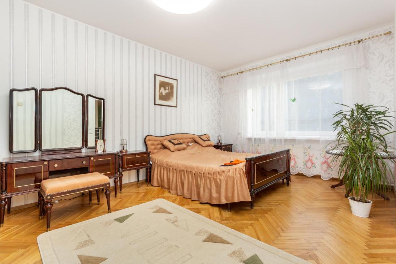 3 Room Central Apartmend 90M2 Parking For One Car Fifth Floor And The Building Does Not Have An Elevator Tallinn Eksteriør billede