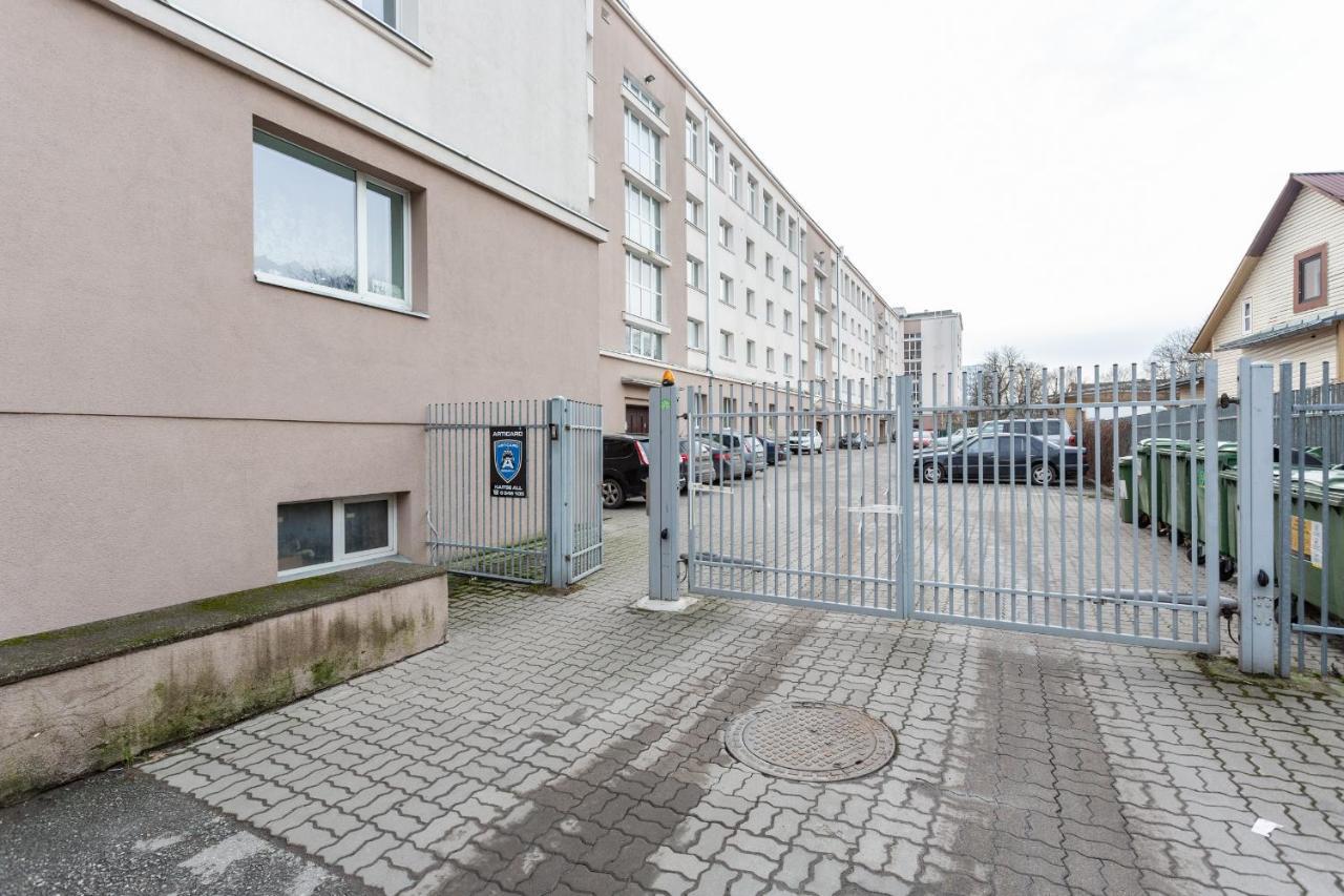 3 Room Central Apartmend 90M2 Parking For One Car Fifth Floor And The Building Does Not Have An Elevator Tallinn Eksteriør billede