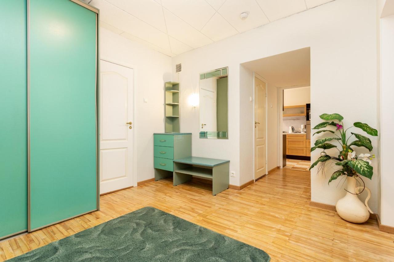3 Room Central Apartmend 90M2 Parking For One Car Fifth Floor And The Building Does Not Have An Elevator Tallinn Eksteriør billede