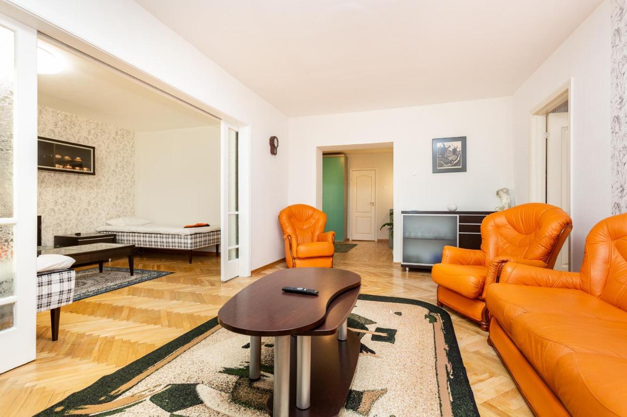3 Room Central Apartmend 90M2 Parking For One Car Fifth Floor And The Building Does Not Have An Elevator Tallinn Eksteriør billede